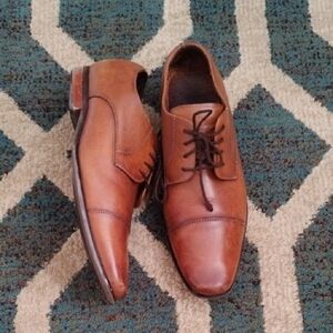Florsheim Brown Leather Oxfords Sleek Design